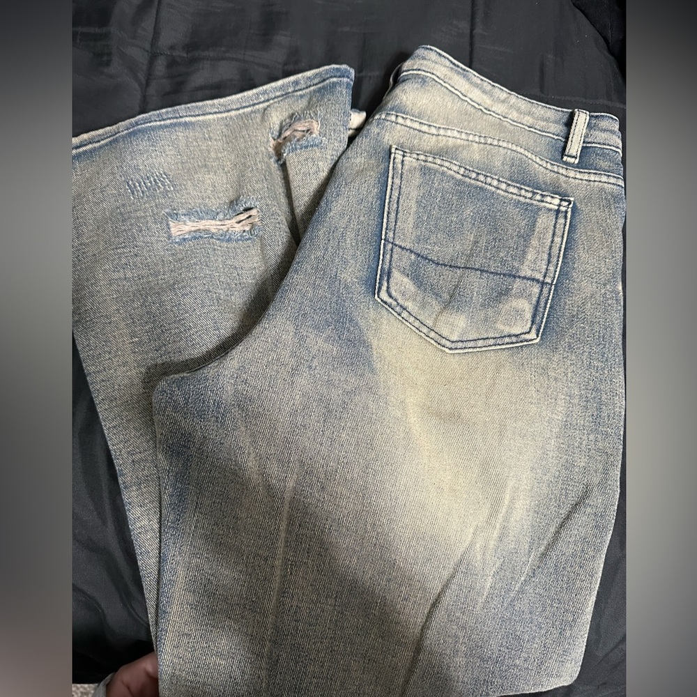 Men’s flared ripped jeans